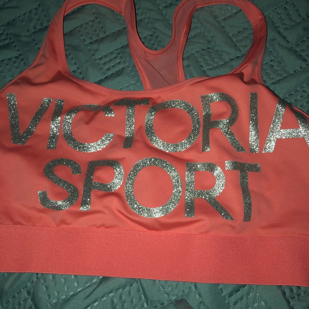 NWOT VS sports bra